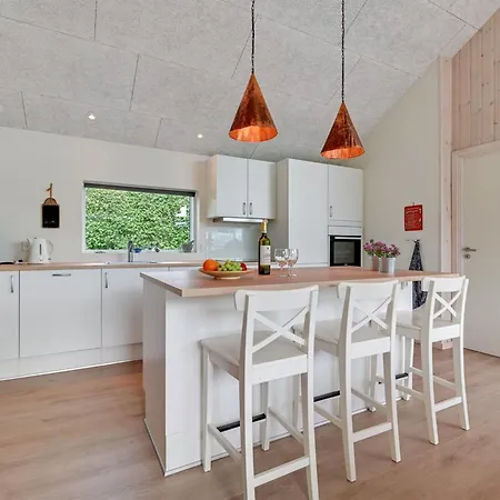 Regni - 300m To The Fjord By Interhome