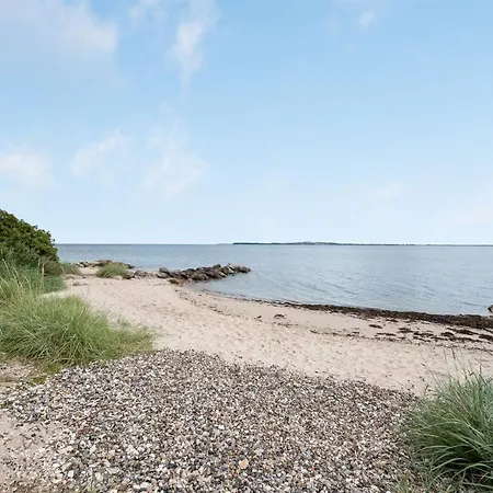 Holiday home Regni - 300m To The Fjord By Interhome